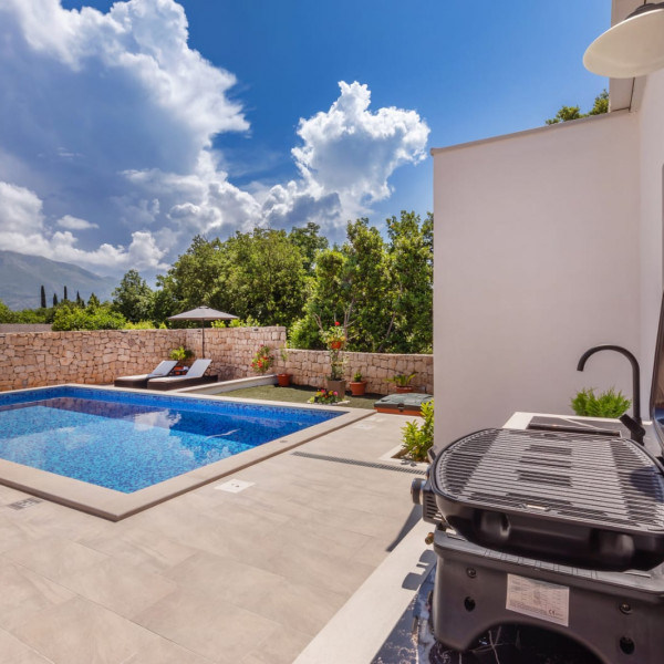 Holiday Home DoMa, Holiday Home DoMa with Pool, Konavle, Croatia Čilipi