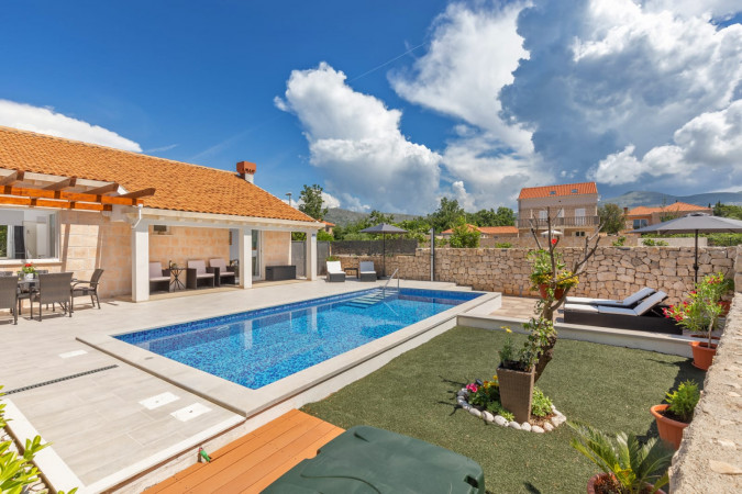 Exterior and surroundings, Holiday Home DoMa with Pool, Konavle, Croatia Čilipi